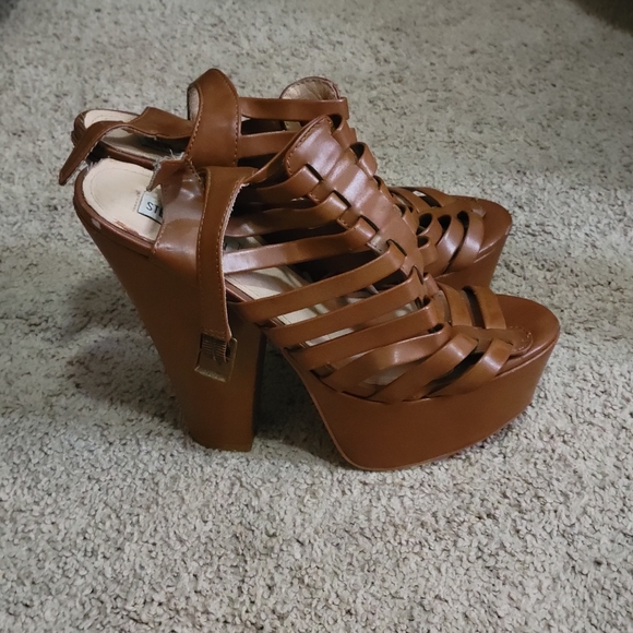 Steve Madden Glendael Platform Sandals - Picture 6 of 6